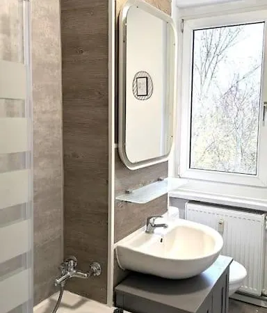 Moderne Mit Stellplatz Im Neuseenland Appartement Neukieritzsch