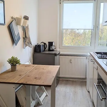 Moderne Mit Stellplatz Im Neuseenland Appartement *